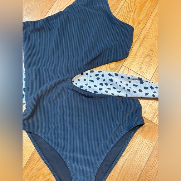 Beach Riot EUC black taupe ribbed wrap one piece M - Picture 2 of 8